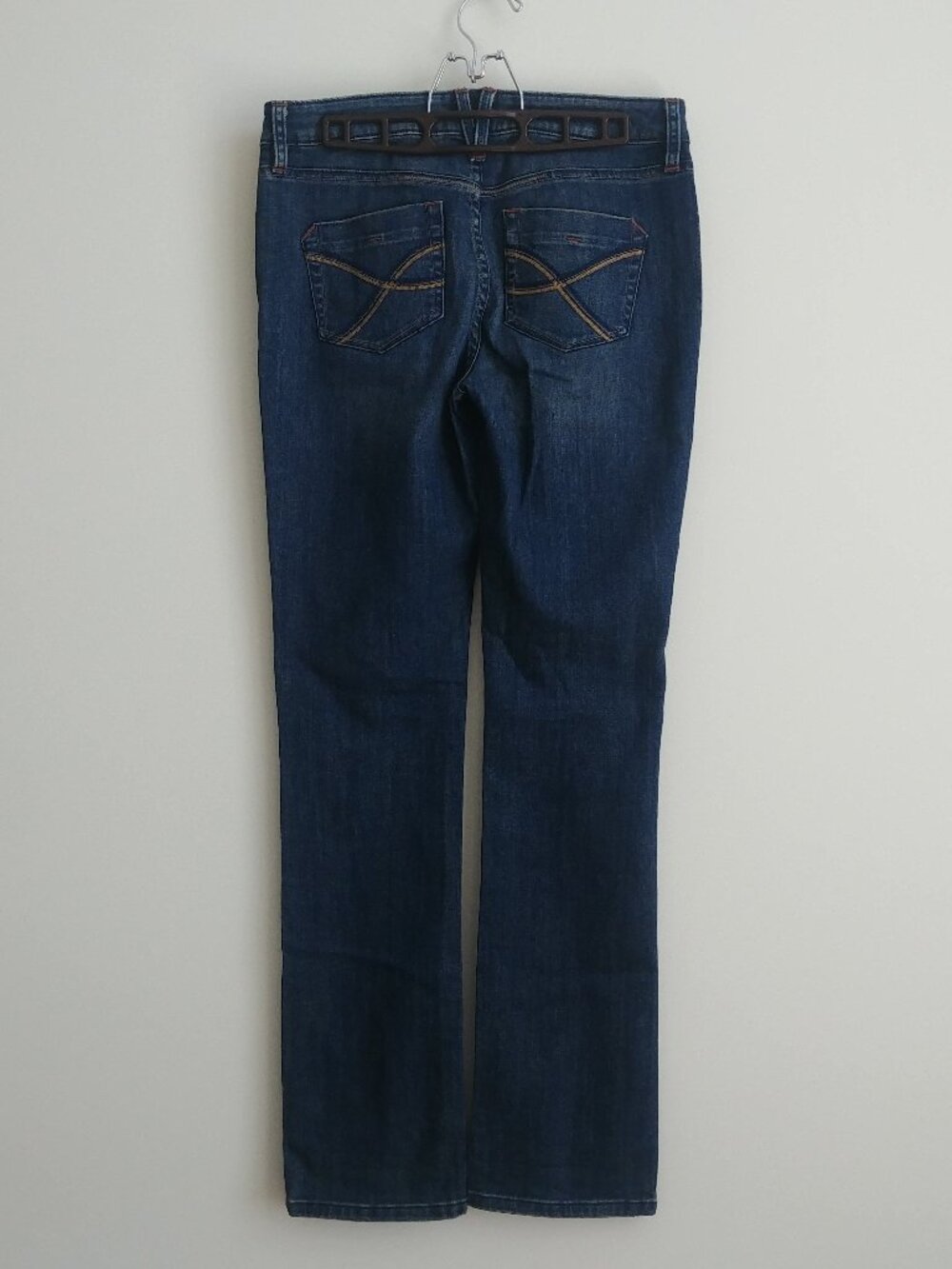 Tommy Bahama Island Straight Leg dark wash medium rise size 6